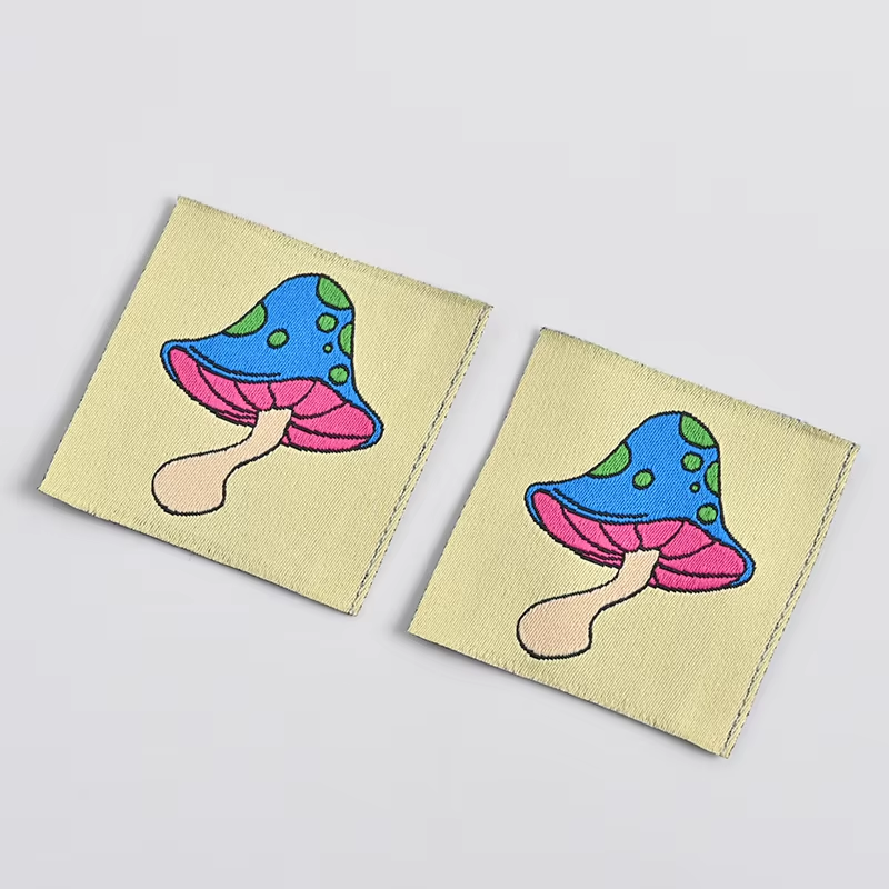 Garment Content Labels Complying with Textile Regulations